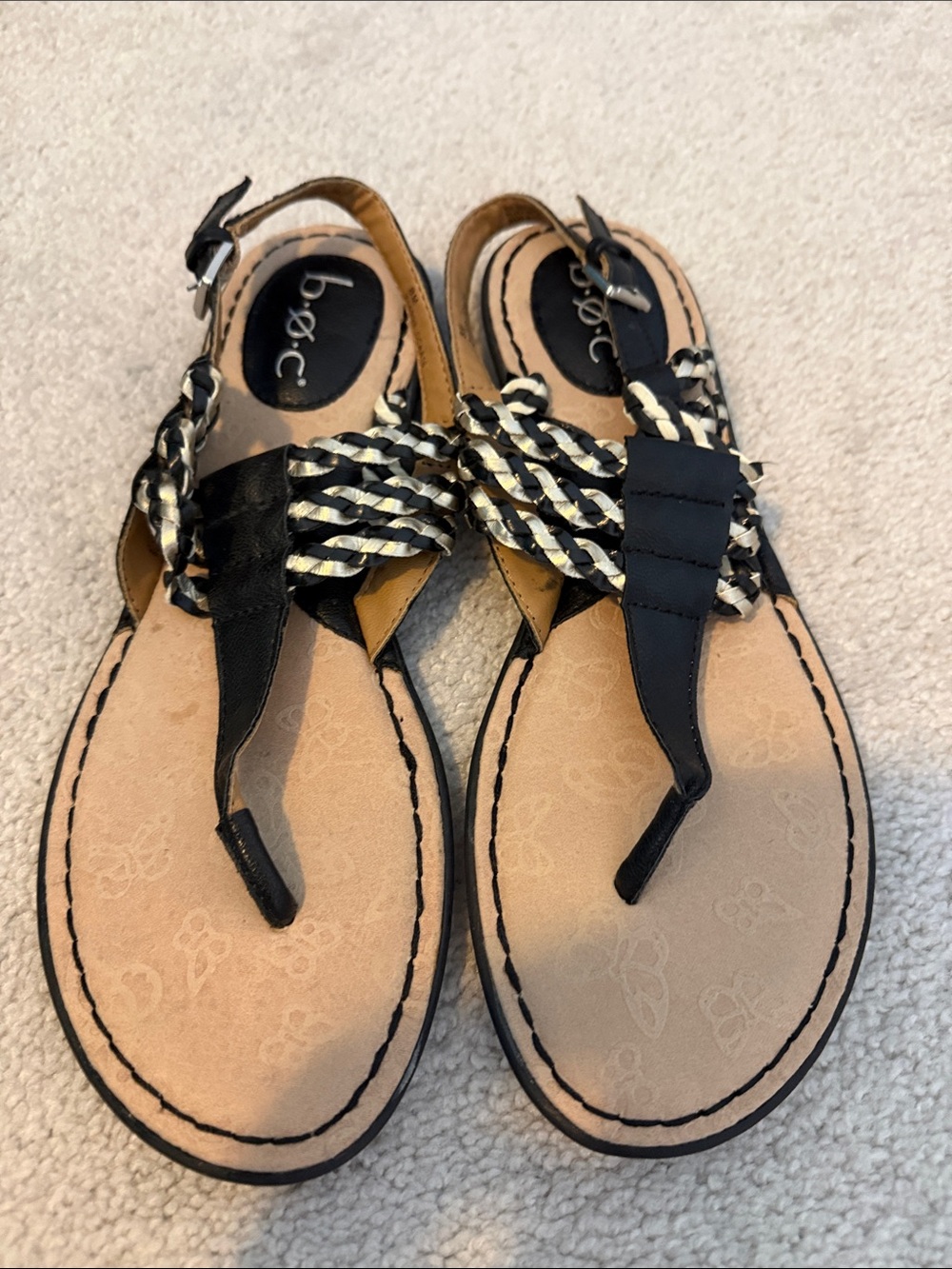 B.O.C. 8 black & gold sandals 🩴
